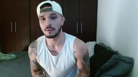 Snapshot of santti_torres chatting on July 30, 1:26 am Santy Torres online show from July 30, 1:26 am