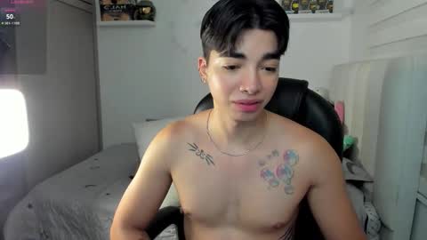 Mr. Santiago online show from November 27, 1:24 pm