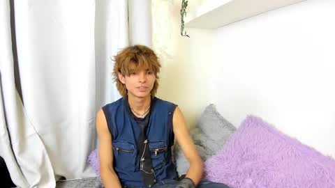 kitty online show from February 21, 3:23 am