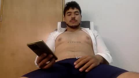 Snapshot of santy_sexymen chatting on October 7, 2:09 am santy_sexymen online show from October 7, 2:09 am