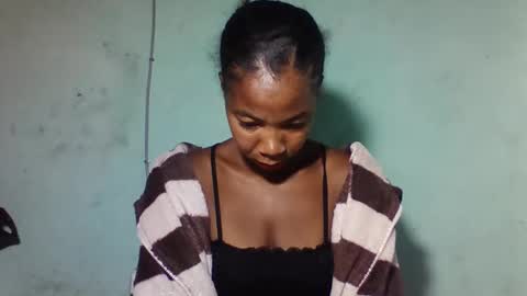 sanyah0123 online show from January 11, 1:54 am