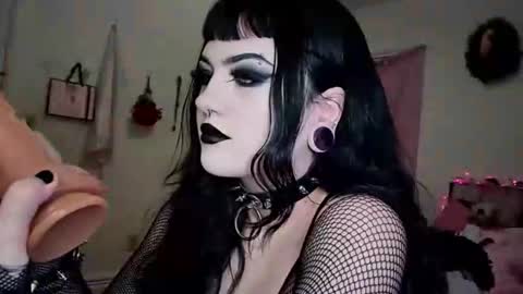 Sapphire online show from January 9, 11:39 pm