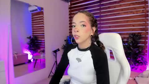 Valerin online show from February 25, 1:37 am