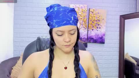 Snapshot of sara__michell chatting on November 5, 12:05 pm online show from November 5, 12:05 pm