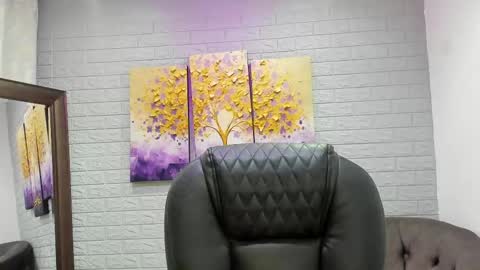 Snapshot of sara__michell chatting on November 16, 12:00 pm online show from November 16, 12:00 pm