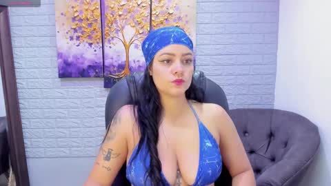    online show from November 24, 11:54 am