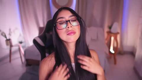 Sara  online show from February 11, 12:27 pm