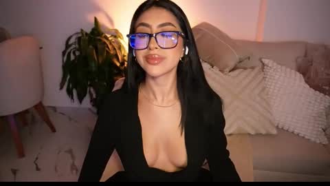 Sara  online show from November 15, 3:37 am