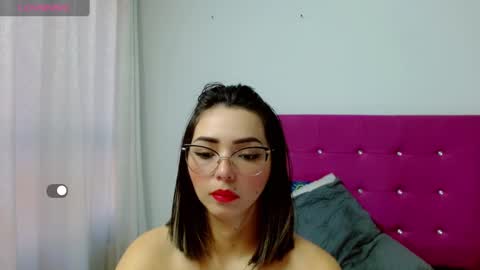 Sara  online show from September 23, 1:25 pm