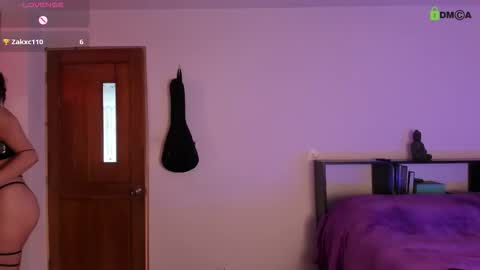 sara_aster online show from March 18, 5:16 pm