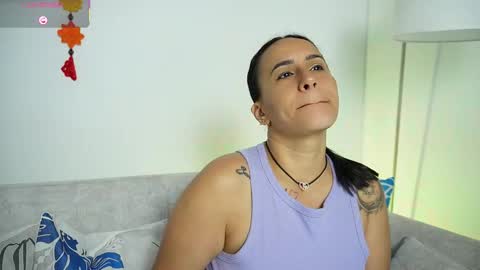 Snapshot of sara_charmy chatting on February 28, 11:22 am online show from February 28, 11:22 am