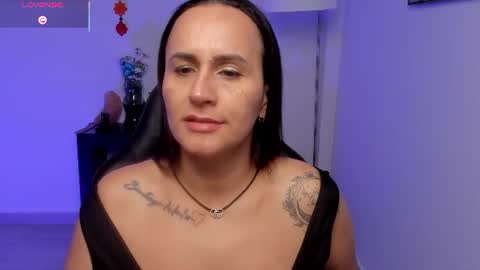 Snapshot of sara_charmy chatting on June 9, 11:11 am online show from June 9, 11:11 am