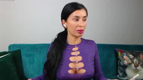 Im Sara I am happy to be here  online show from February 13, 5:42 pm