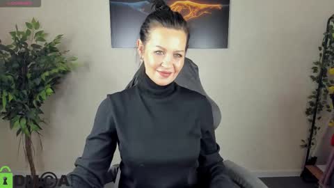 Snapshot of sara_devills chatting on February 6, 9:12 am Sara online show from February 6, 9:12 am