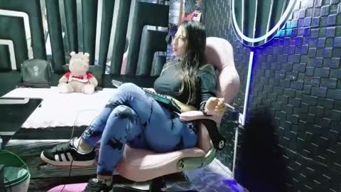 no limits sarah online show from February 3, 12:04 am