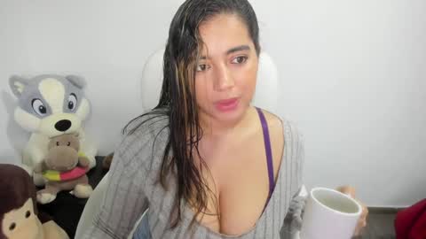 Snapshot of sara_lizcano chatting on December 28, 10:58 am sarah LIZCANO....... online show from December 28, 10:58 am