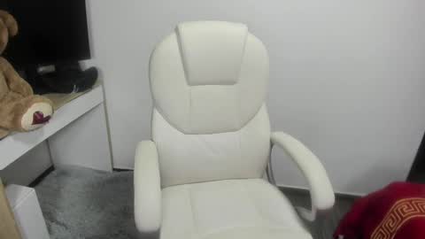 Snapshot of sara_lizcano chatting on February 27, 1:49 pm sarah LIZCANO....... online show from February 27, 1:49 pm