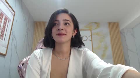 Sara  online show from September 22, 1:13 pm
