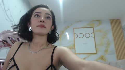 Sara  online show from September 30, 1:49 pm