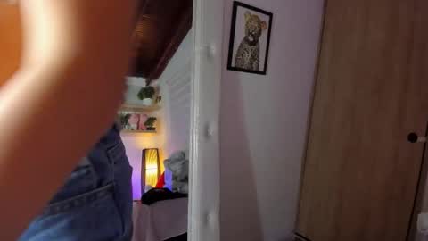   online show from March 12, 11:38 am