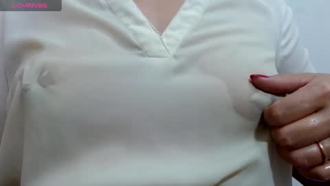Snapshot of sara_marris0n chatting on December 4, 2:59 pm Sara online show from December 4, 2:59 pm