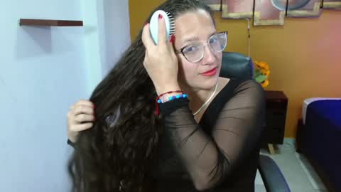 Snapshot of sara_marris0n chatting on December 31, 5:29 pm Sara online show from December 31, 5:29 pm