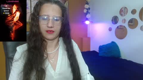 Snapshot of sara_marris0n chatting on January 4, 10:49 am Sara online show from January 4, 10:49 am