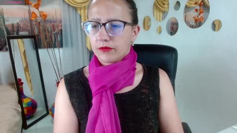 Snapshot of sara_marris0n chatting on February 10, 10:31 am Sara online show from February 10, 10:31 am