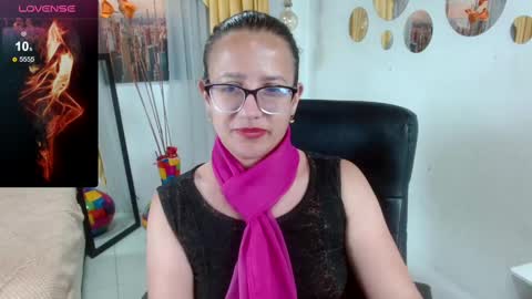 Snapshot of sara_marris0n chatting on February 10, 1:33 pm Sara online show from February 10, 1:33 pm