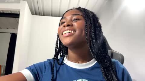 Snapshot of sara_muscle chatting on January 9, 12:57 am Sara online show from January 9, 12:57 am
