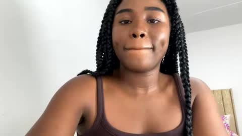 Snapshot of sara_muscle chatting on September 10, 9:37 pm Sara online show from September 10, 9:37 pm