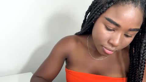 Snapshot of sara_muscle chatting on September 21, 7:48 pm Sara online show from September 21, 7:48 pm