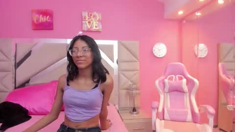 sara_naomi online show from September 22, 7:27 pm