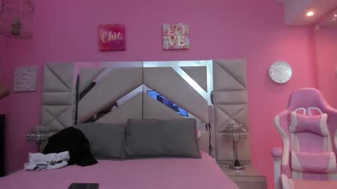 sara_naomi online show from September 23, 7:17 pm