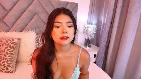 sara_owens7 online show from February 14, 1:57 am