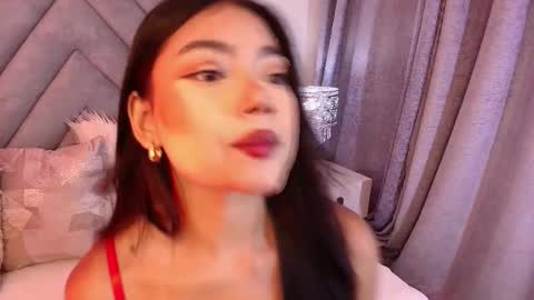 sara_owens7 online show from March 24, 1:43 am