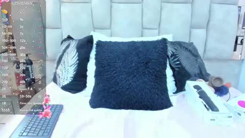 Sara online show from September 18, 7:49 pm