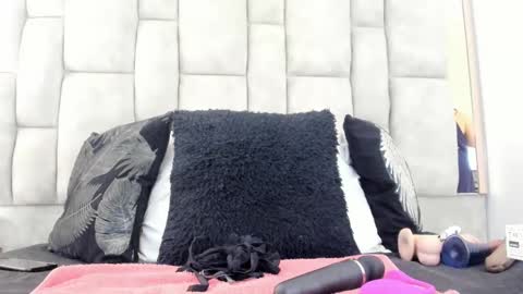 Sara online show from September 21, 1:35 pm