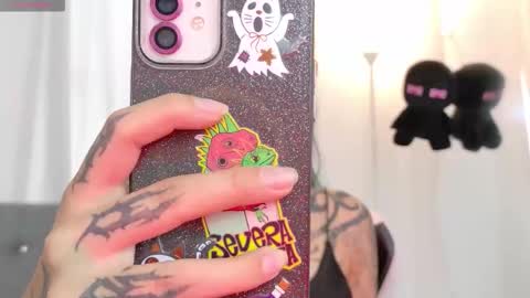 Sara online show from February 18, 5:53 pm