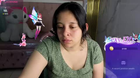 Snapshot of sara_tellez_s chatting on June 5, 3:24 am Sara T. online show from June 5, 3:24 am
