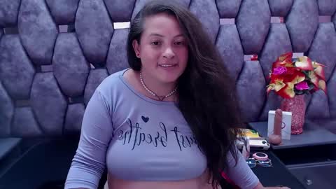 Snapshot of sara_thonson_ chatting on December 15, 8:30 am sara_thonson_ online show from December 15, 8:30 am