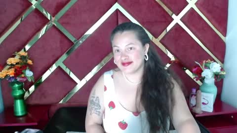 Snapshot of sara_thonson_ chatting on January 22, 5:59 am sara_thonson_ online show from January 22, 5:59 am