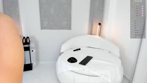 Saraa Gomez online show from February 5, 4:00 pm