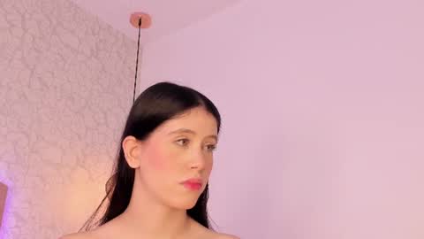 Sara  online show from June 8, 7:14 pm