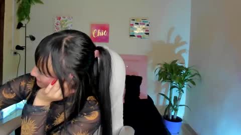 Sarah Ramirez online show from February 26, 2:57 pm