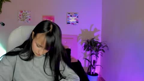 Sarah Ramirez online show from February 27, 2:32 pm