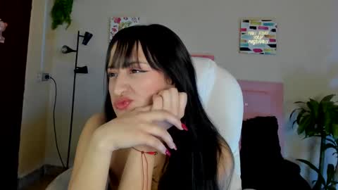 Sarah Ramirez online show from March 5, 2:34 pm