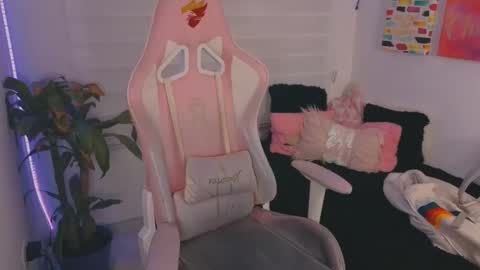 Sarah Ramirez online show from September 11, 3:28 am