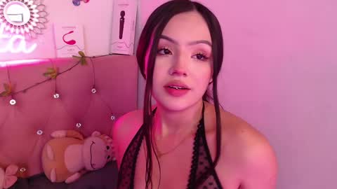          online show from October 3, 2:25 pm