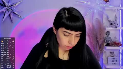 Sara online show from March 6, 10:04 pm